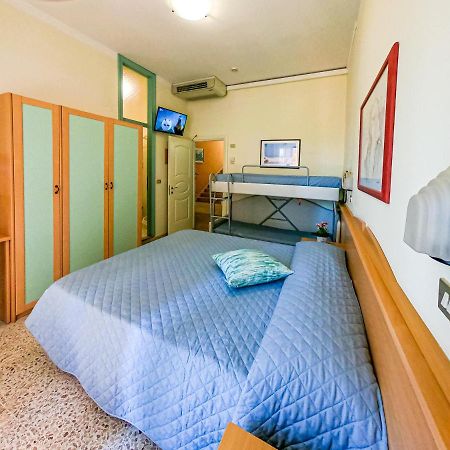 Hotel Simplon Bellaria-Igea Marina Exteriör bild
